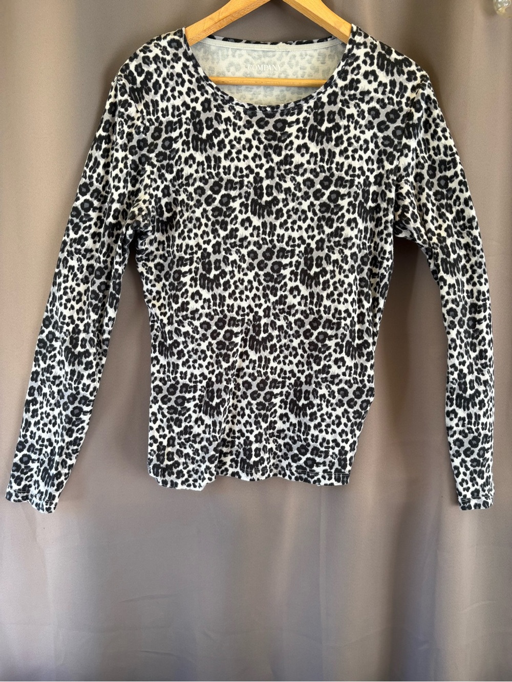 Ellen Tracy Black and White Leopard Print Long Sleeve Top